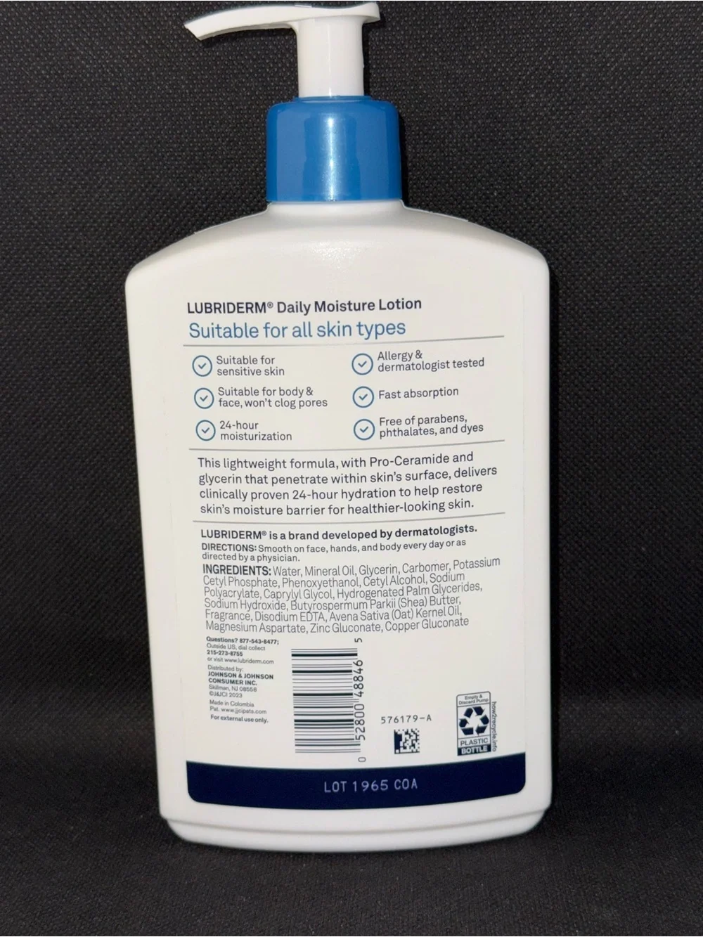 Daily Moisture Lotion - Blue & White